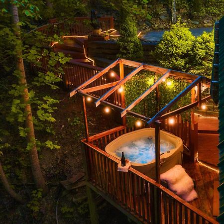 Cabin In A Gated Resort With Seasonal Resort Pool Pigeon Forge Exteriör bild