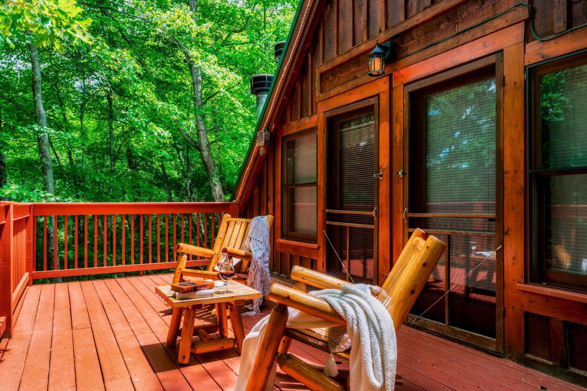 Cabin In A Gated Resort With Seasonal Resort Pool Pigeon Forge Exteriör bild