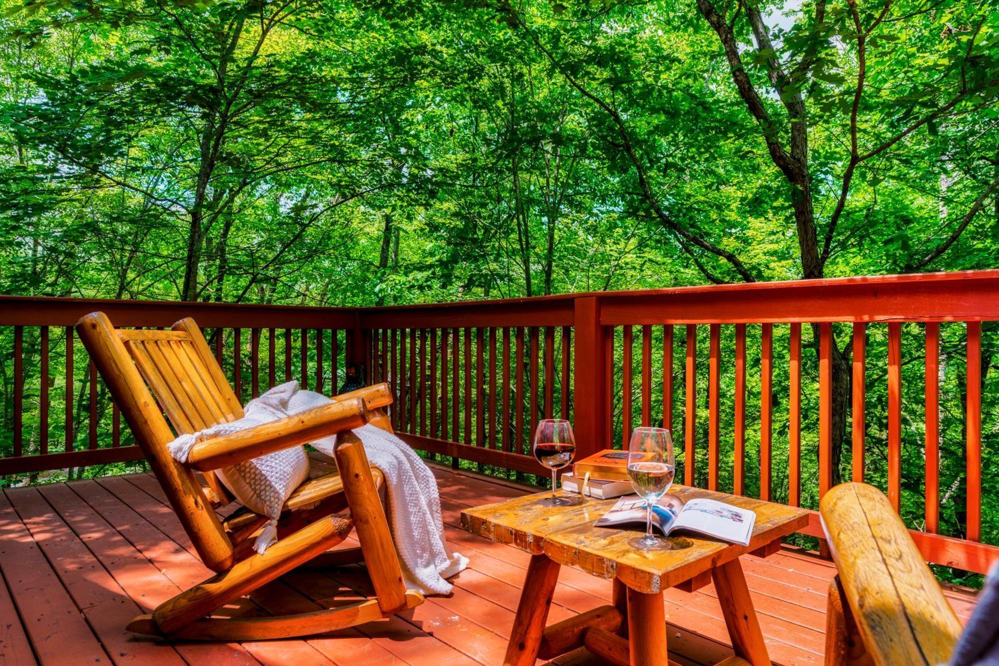 Cabin In A Gated Resort With Seasonal Resort Pool Pigeon Forge Exteriör bild