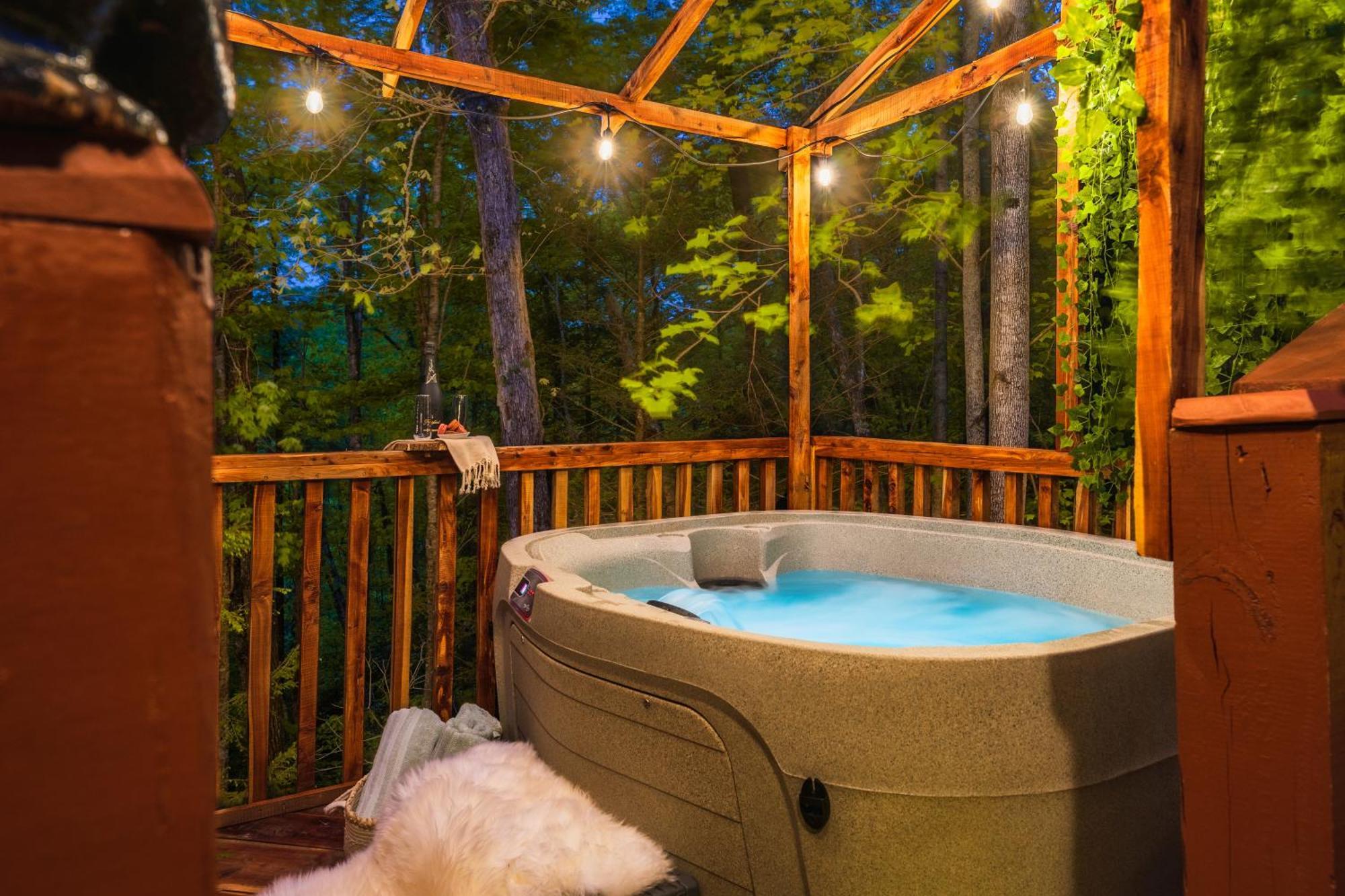 Cabin In A Gated Resort With Seasonal Resort Pool Pigeon Forge Exteriör bild