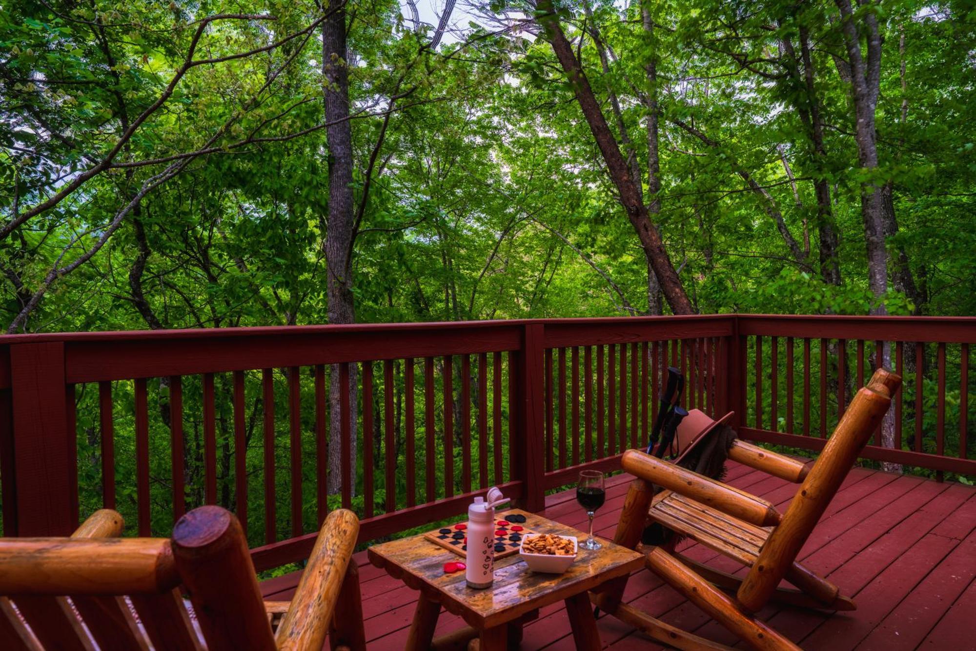 Cabin In A Gated Resort With Seasonal Resort Pool Pigeon Forge Exteriör bild